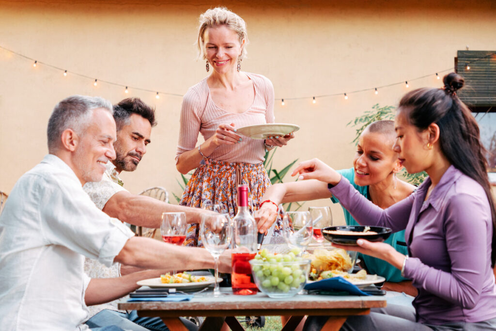 A Food Lover’s Guide to Oakwood in Arvada: Local Favorites, Hidden Gems, and Go-To Bites